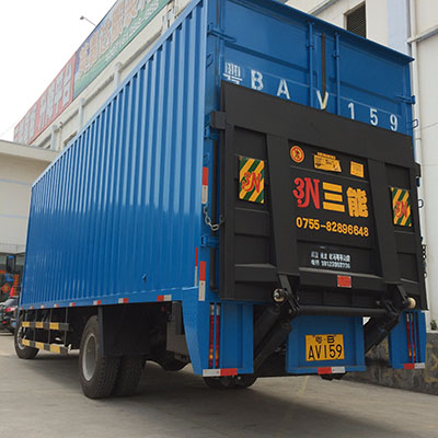 貨車尾板升降平臺，提升運(yùn)輸效率的關(guān)鍵利器