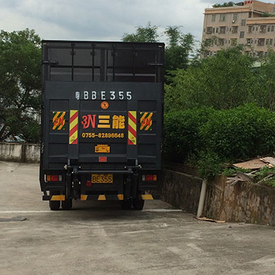 汽車升降尾板課程設(shè)計(jì)，提升實(shí)用性與安全性